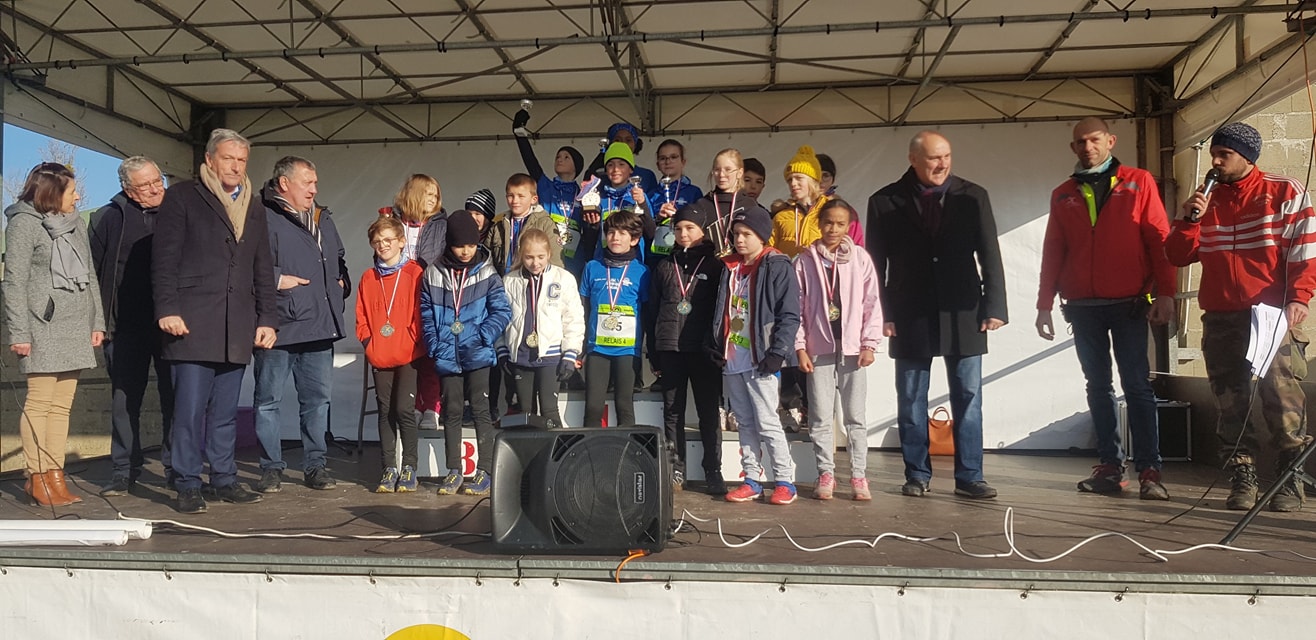 Podium relais poussin